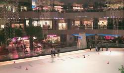 The Galleria Shopping Mall, ice-rink included