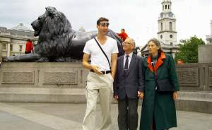 In Trafalgar Square. On the base of Nelson's column, the words are inscribed "England Expects Every Man to do his
Duty". I knew my duty was to have a good time with my parents - but it was no duty, more of a pleasure. Mind, looking
at them next to me, I can't help but wonder if I'm really their son :)